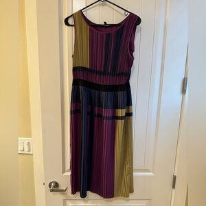 BCBG Color block “Mara” Midi Dress